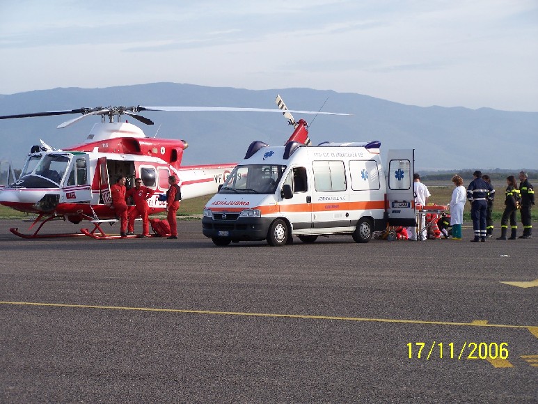 Operazione di soccorso sanitario condotta dal Servizio 118 presso laeroporto di Fenosu