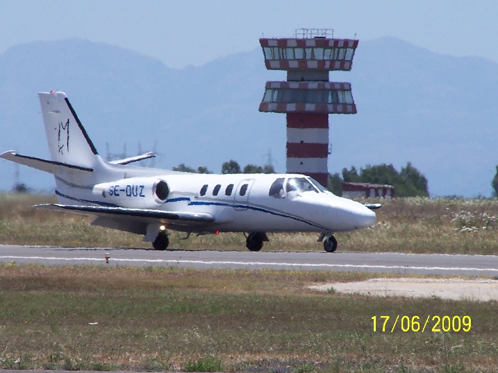 CITATION in fase di rullaggio, in arrivo a Fenosu.